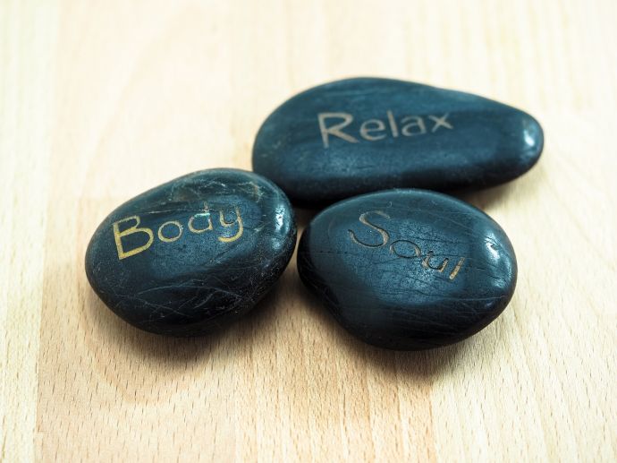 Benessere, pietre, relax, meditazione, equilibrio